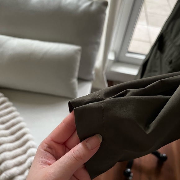 The North Face Forest Green Rain Jacket - Picture 7 of 12